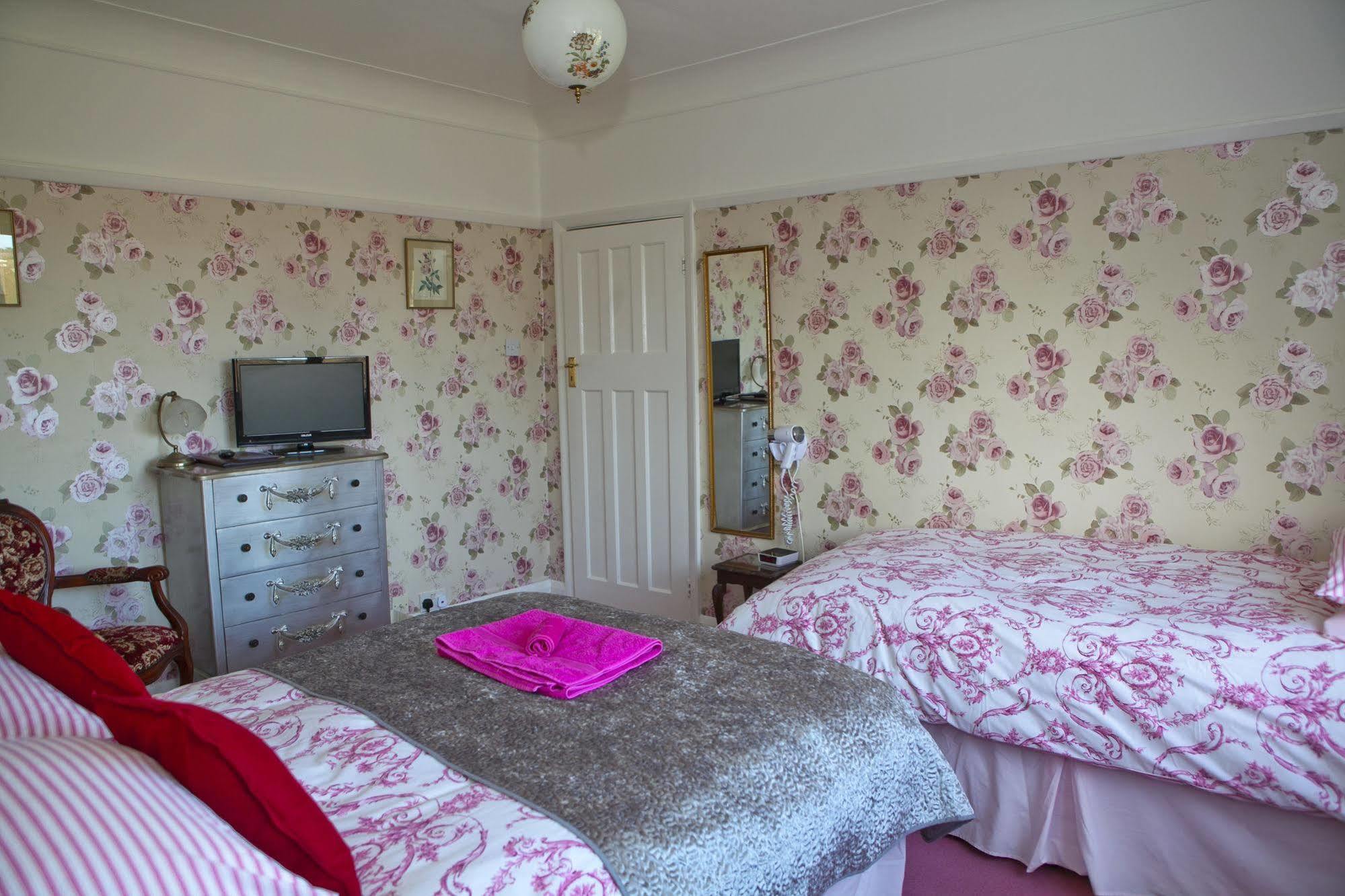 Bay Tree House Bed & Breakfast Barnet Bagian luar foto