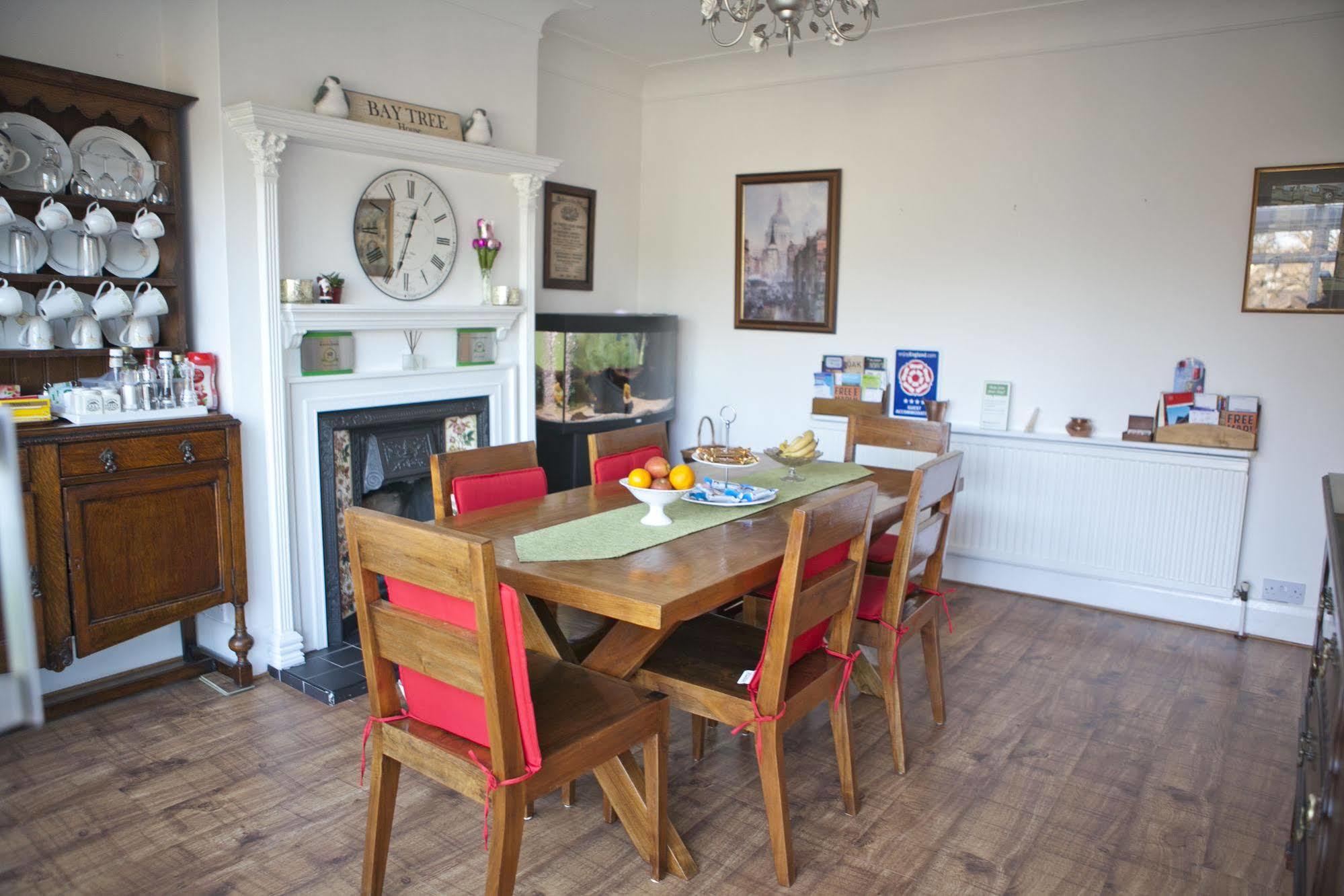 Bay Tree House Bed & Breakfast Barnet Bagian luar foto